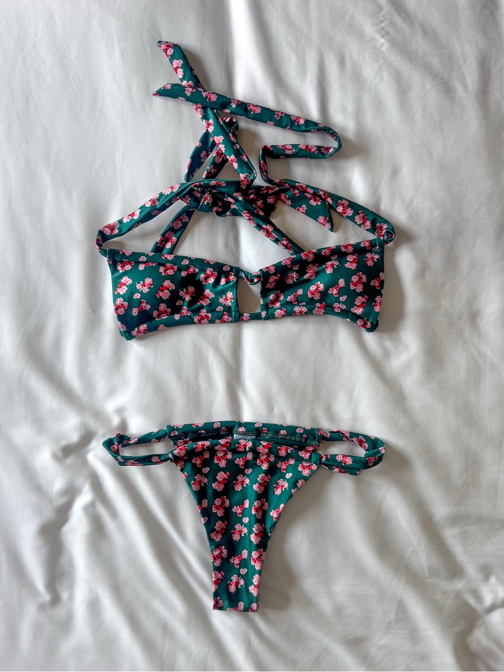 Strawberry Milk Mob Gecko Top (S) Gecko Bottom (S)